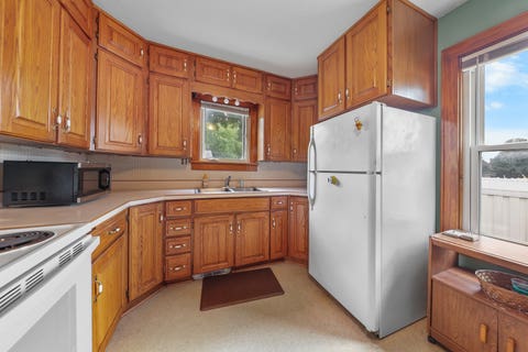 Tiny photo for 1614 7th Street, Peru, IL 61354 (MLS # 12707874)