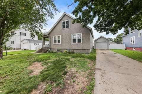 Tiny photo for 1614 7th Street, Peru, IL 61354 (MLS # 12707874)