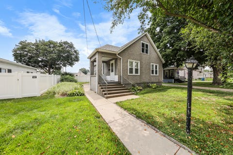 Tiny photo for 1614 7th Street, Peru, IL 61354 (MLS # 12707874)