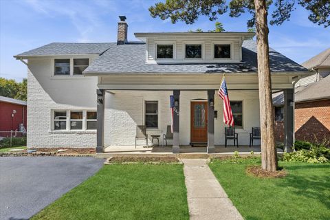 242 N Wilmette Avenue Westmont IL 60559