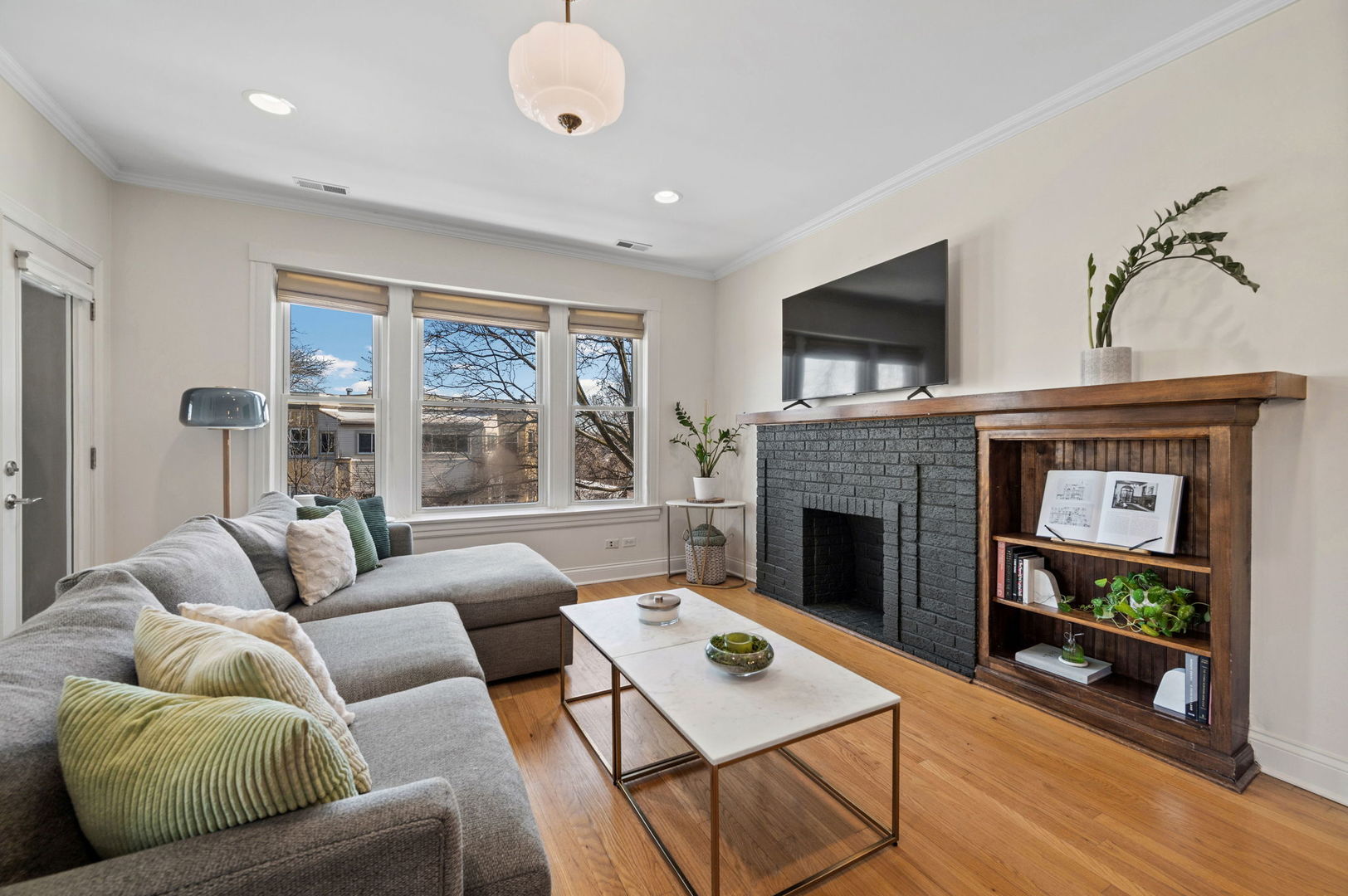 4656 N Winchester Avenue 3