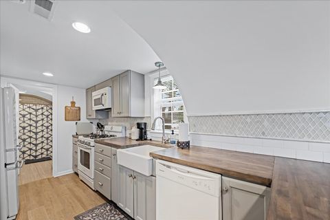 Tiny photo for 204 Country Commons Road, Trout Valley, IL 60013 (MLS # 12490335)