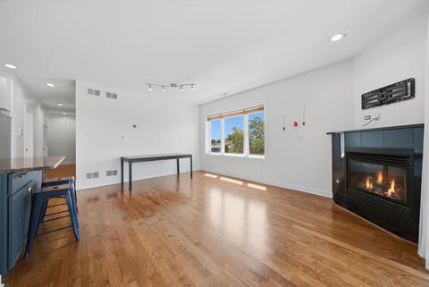 Tiny photo for 3801 N Kedzie Avenue #3S, Chicago, IL 60618 (MLS # 12707649)