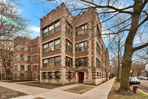 1347 E Hyde Park Boulevard Chicago IL 60615