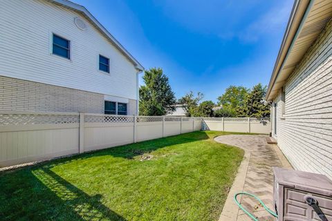 Tiny photo for 1580 Habberton Avenue, Park Ridge, IL 60068 (MLS # 12476884)