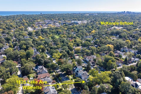 Tiny photo for 1625 Lake Avenue, Wilmette, IL 60091 (MLS # 12787310)