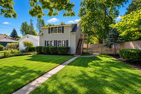 Tiny photo for 1625 Lake Avenue, Wilmette, IL 60091 (MLS # 12787310)