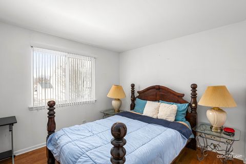 Tiny photo for 401 FOXBOROUGH Trail, Bolingbrook, IL 60440 (MLS # 12552817)