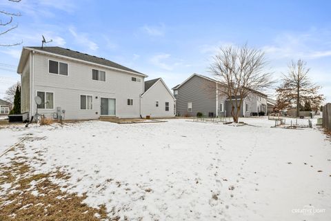 Tiny photo for 401 FOXBOROUGH Trail, Bolingbrook, IL 60440 (MLS # 12552817)