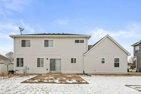 Tiny photo for 401 FOXBOROUGH Trail, Bolingbrook, IL 60440 (MLS # 12552817)