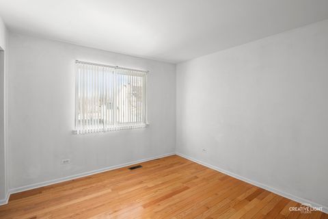 Tiny photo for 401 FOXBOROUGH Trail, Bolingbrook, IL 60440 (MLS # 12552817)