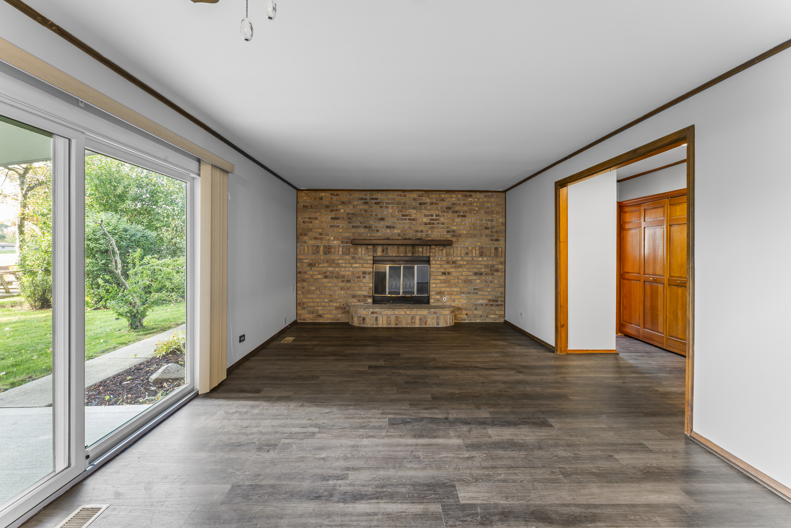 Schaumburg, Illinois 60193, United States, 4 Bedrooms Bedrooms, ,3 BathroomsBathrooms,Residential,Active,237612