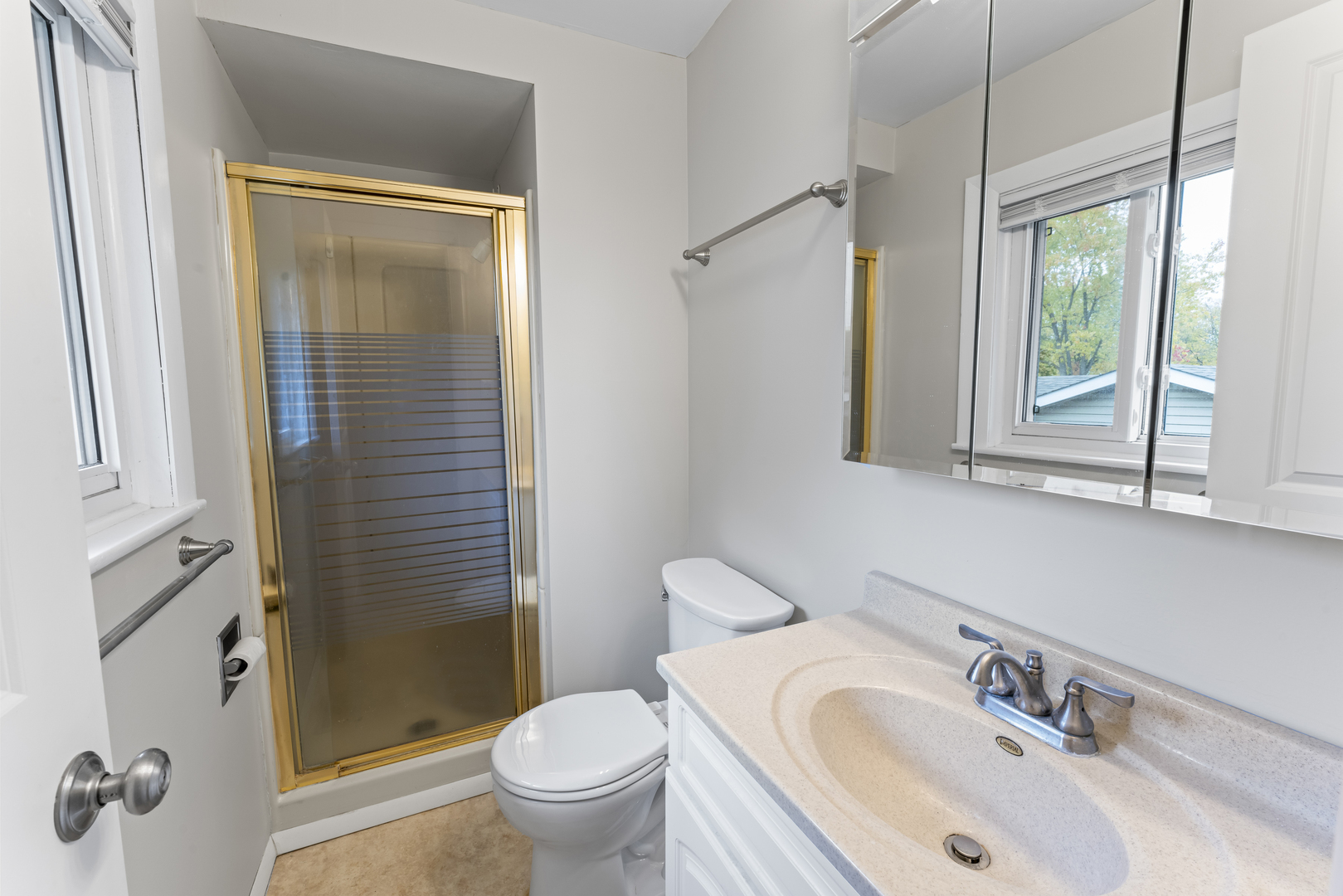 Schaumburg, Illinois 60193, United States, 4 Bedrooms Bedrooms, ,3 BathroomsBathrooms,Residential,Active,237612