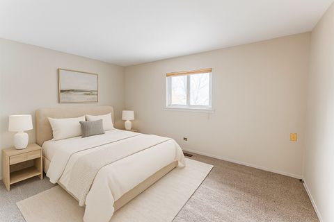 Tiny photo for 1027 Duxbury Lane, Schaumburg, IL 60193 (MLS # 12509307)