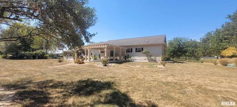 Tiny photo for 1670 WOODS Lane, Centralia, IL 62801 (MLS # EB459868)