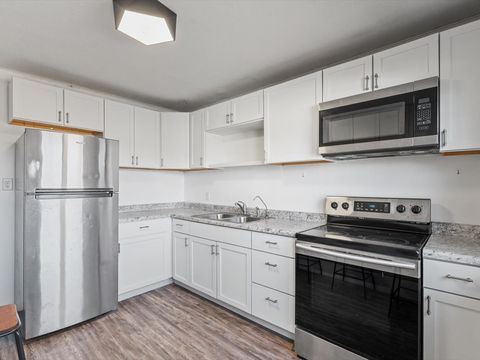 Tiny photo for 3229 66th Avenue, Moline, IL 61265 (MLS # 12575164)