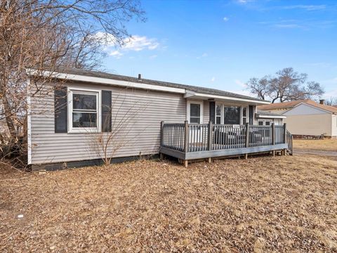 Tiny photo for 3229 66th Avenue, Moline, IL 61265 (MLS # 12575164)