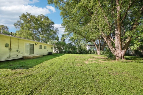 Tiny photo for 2804 Old Oak Drive, McHenry, IL 60050 (MLS # 12692066)