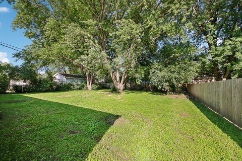 Tiny photo for 2804 Old Oak Drive, McHenry, IL 60050 (MLS # 12692066)