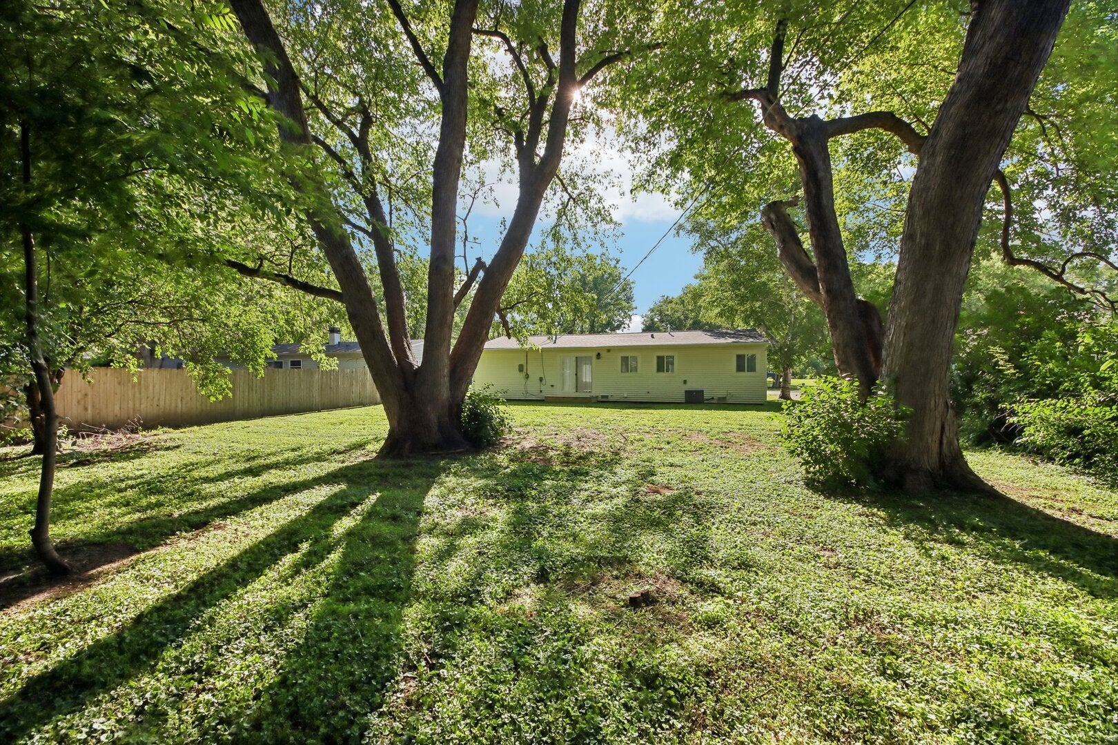 2804 Old Oak Drive