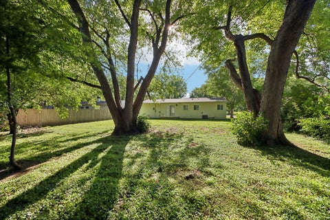 Tiny photo for 2804 Old Oak Drive, McHenry, IL 60050 (MLS # 12692066)