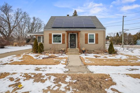 304 W Van Buren Street Marengo IL 60152