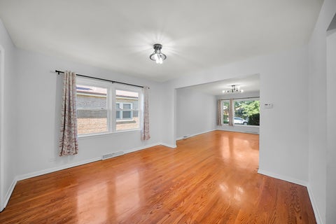 Tiny photo for 11834 S Campbell Avenue, Chicago, IL 60655 (MLS # 12720890)