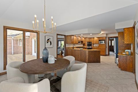 Tiny photo for 1 Hidden Lake Drive, Burr Ridge, IL 60527 (MLS # 12492908)