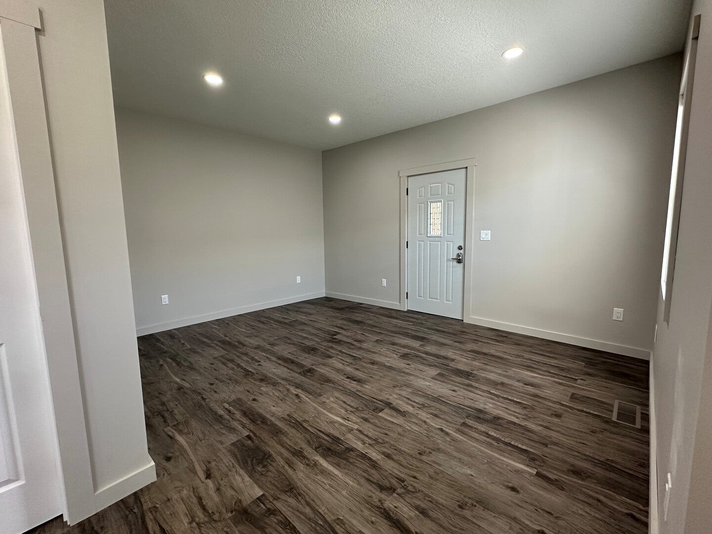 442 Ferry Road