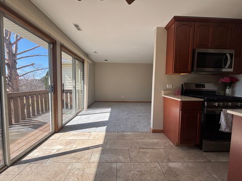 Tiny photo for 615 Mallard Court #C2, Bartlett, IL 60103 (MLS # 12590201)