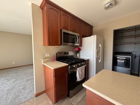 Tiny photo for 615 Mallard Court #C2, Bartlett, IL 60103 (MLS # 12590201)