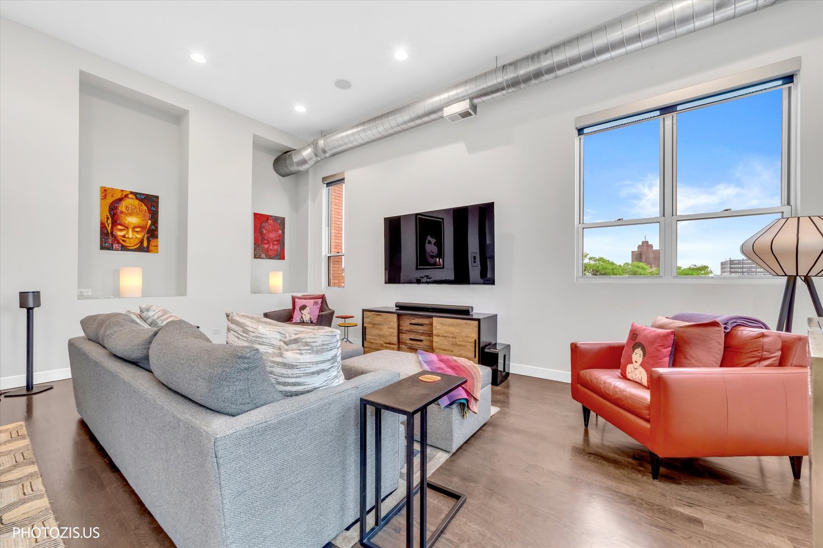 2411 W Walton Street 3E