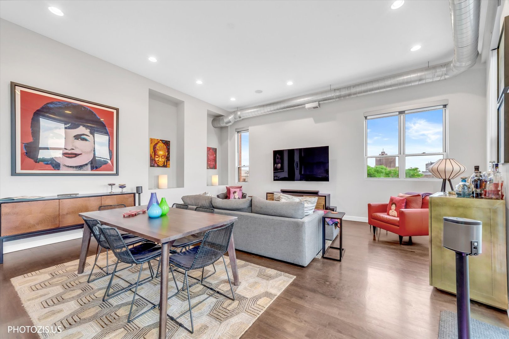 2411 W Walton Street 3E
