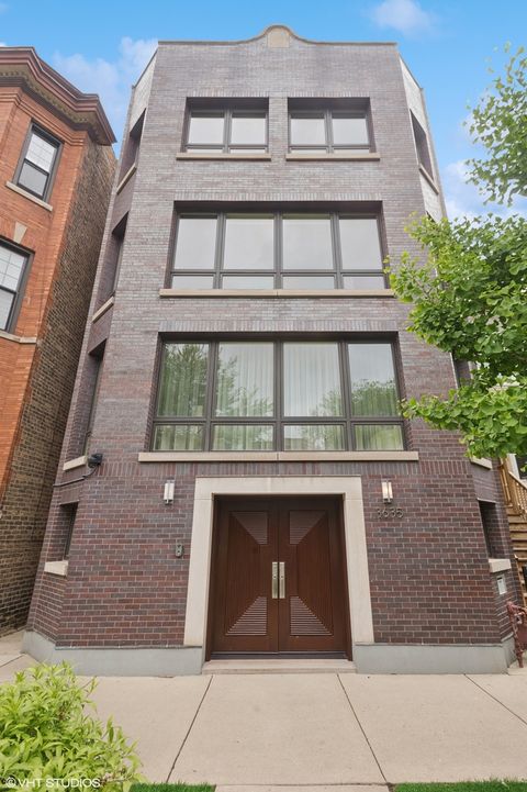 3635 N PAULINA Street Chicago IL 60613