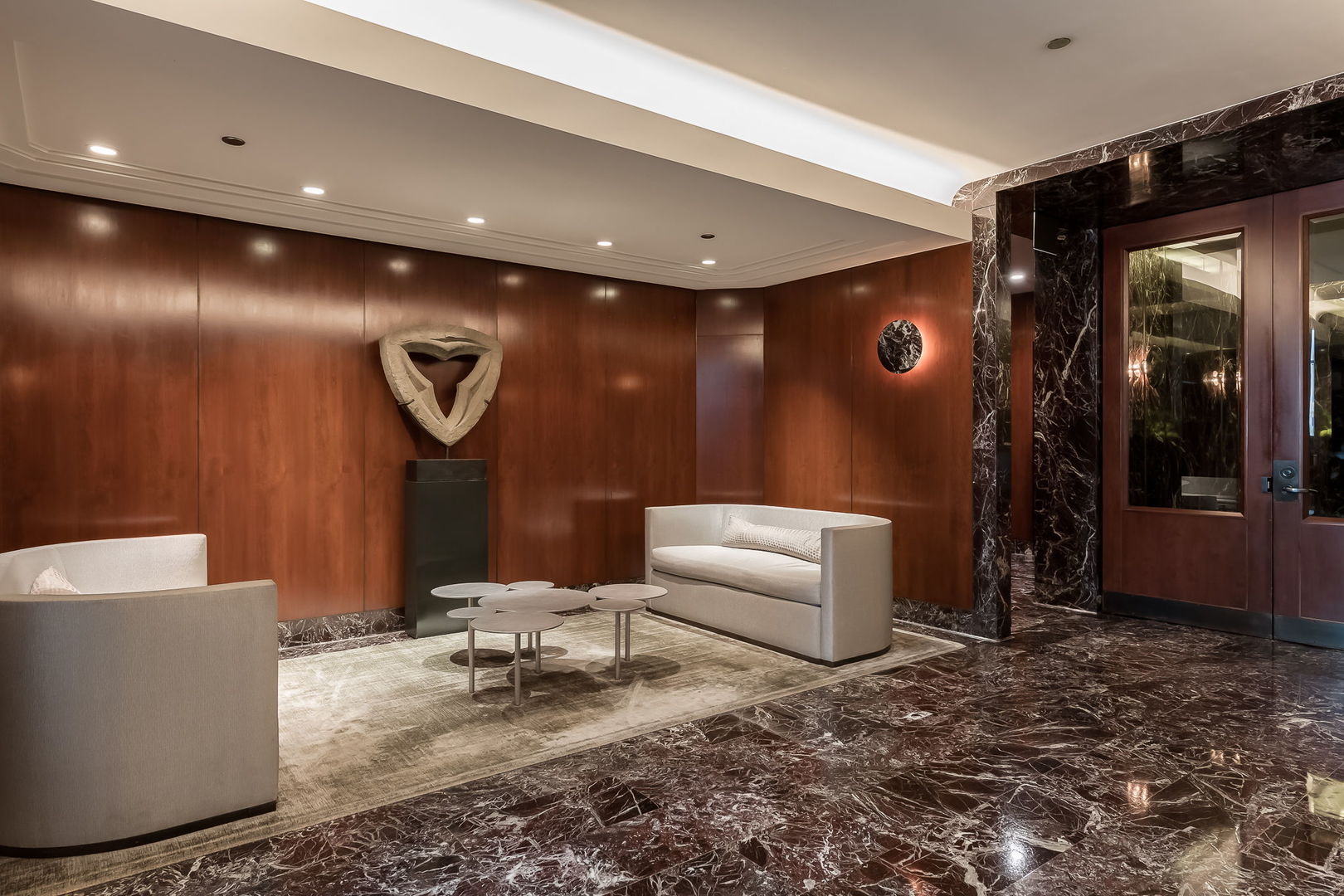 950 N Michigan Avenue 4502