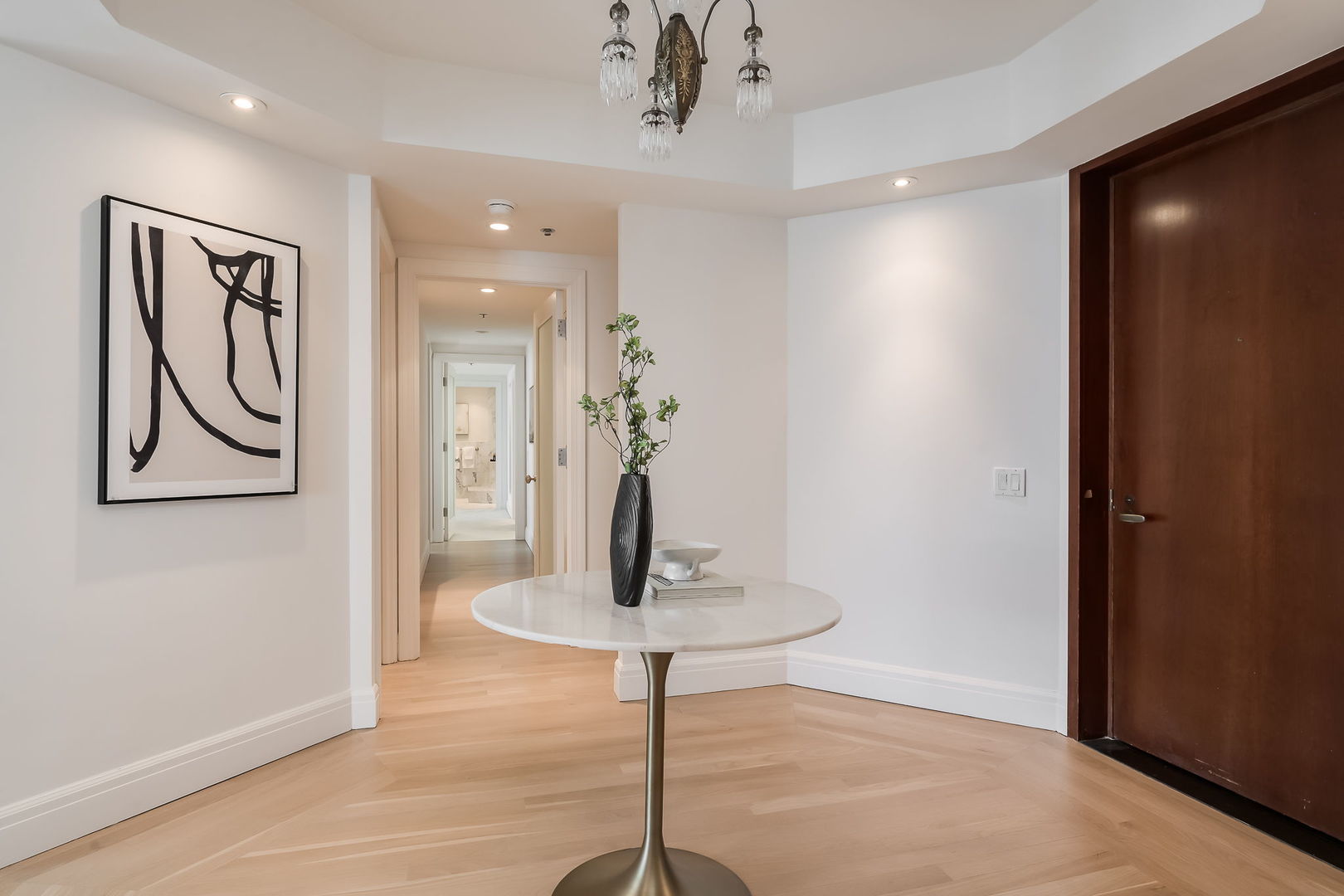 950 N Michigan Avenue 4502