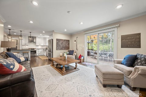 Tiny photo for 23W112 Kings Court, Glen Ellyn, IL 60137 (MLS # 12778702)