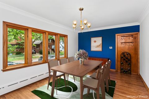 Tiny photo for 546 N Humphrey Avenue, Oak Park, IL 60302 (MLS # 12474365)