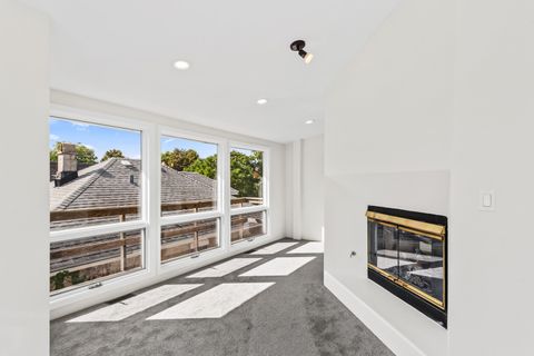 Tiny photo for 546 N Humphrey Avenue, Oak Park, IL 60302 (MLS # 12474365)