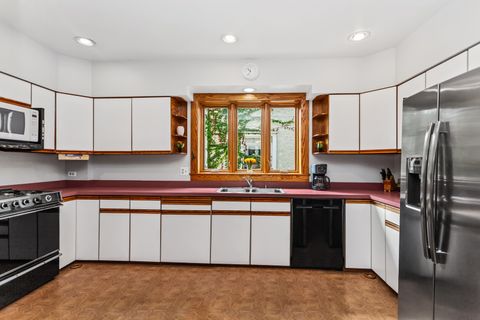 Tiny photo for 546 N Humphrey Avenue, Oak Park, IL 60302 (MLS # 12474365)