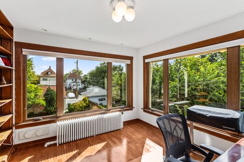 Tiny photo for 546 N Humphrey Avenue, Oak Park, IL 60302 (MLS # 12474365)