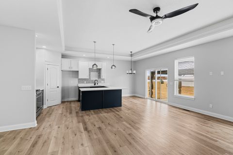 Tiny photo for 5320 Addyson Drive, Bettendorf, IA 52722 (MLS # 12580396)