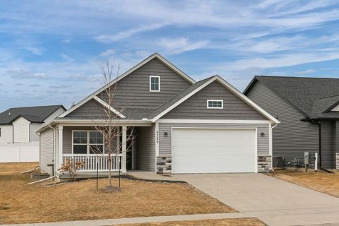 Tiny photo for 5320 Addyson Drive, Bettendorf, IA 52722 (MLS # 12580396)