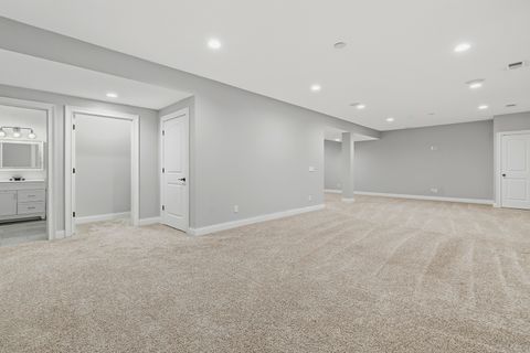 Tiny photo for 5320 Addyson Drive, Bettendorf, IA 52722 (MLS # 12580396)