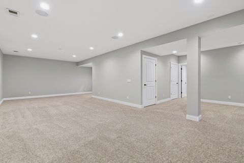 Tiny photo for 5320 Addyson Drive, Bettendorf, IA 52722 (MLS # 12580396)