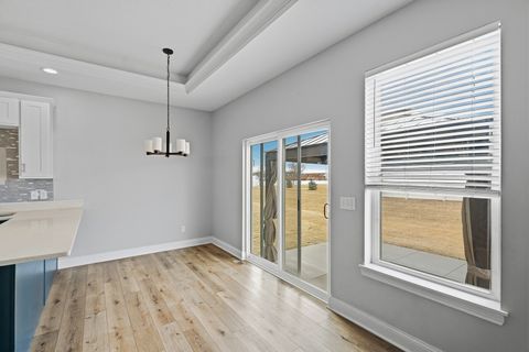 Tiny photo for 5320 Addyson Drive, Bettendorf, IA 52722 (MLS # 12580396)