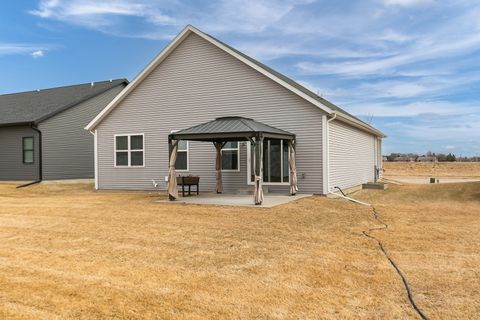 Tiny photo for 5320 Addyson Drive, Bettendorf, IA 52722 (MLS # 12580396)