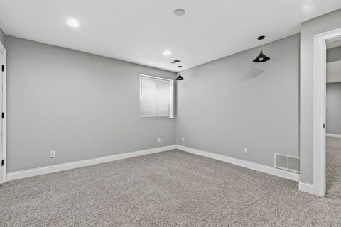 Tiny photo for 5320 Addyson Drive, Bettendorf, IA 52722 (MLS # 12580396)
