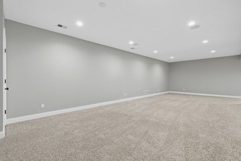 Tiny photo for 5320 Addyson Drive, Bettendorf, IA 52722 (MLS # 12580396)