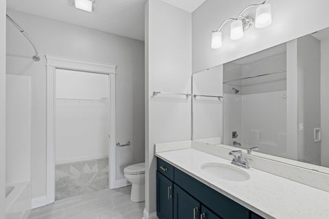 Tiny photo for 5320 Addyson Drive, Bettendorf, IA 52722 (MLS # 12580396)